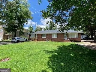 256 E Broad St #A