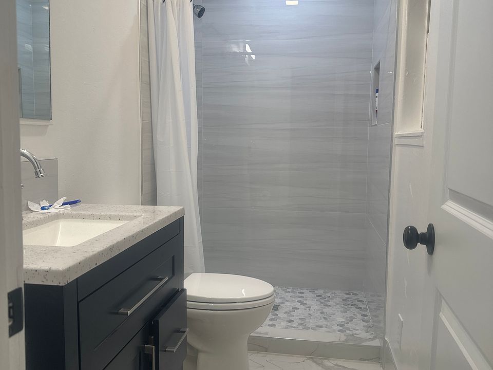 2nd image of 508 Jackie Dr