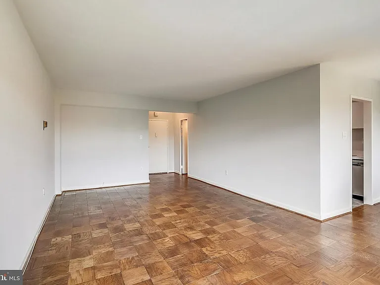 4201 Cathedral Ave NW #1218E — Photo 13