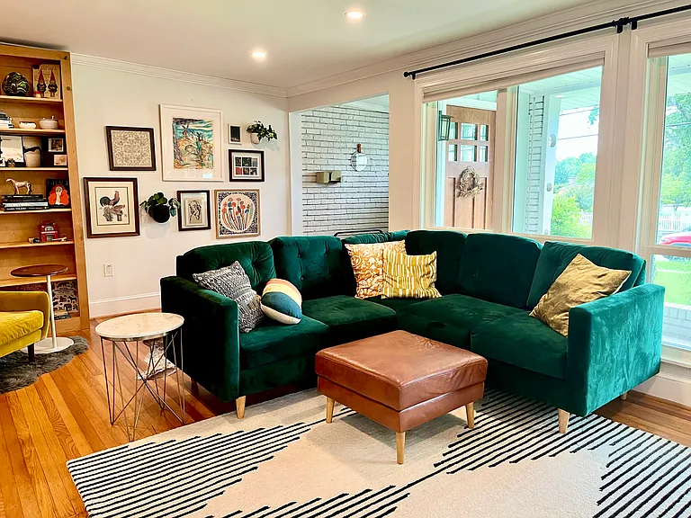 19 Holmes Dr — Photo 2