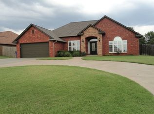 2104 Meadowview Dr, Duncan, OK 73533