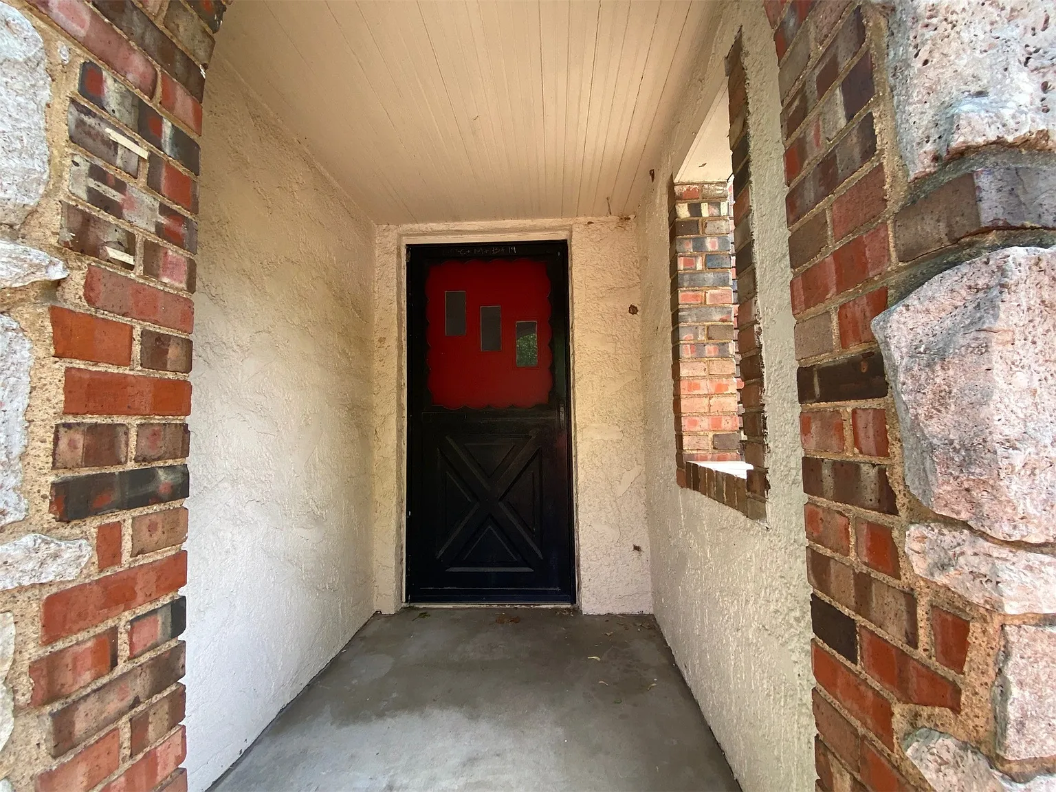 1 bed, 1.0 bath, 814 sqft, $1,050 — Photo 3