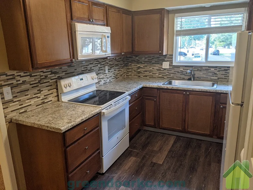 7701 Kessler Ln — Photo 4
