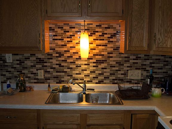 4th image of 1642 Bainbridge St #27