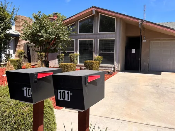 3136 W Austin Way #101 & 102, Fresno, CA 93722