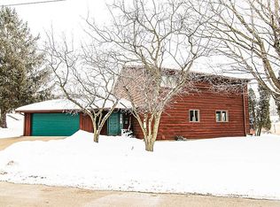 1784 Rider St, Dubuque, IA 52003