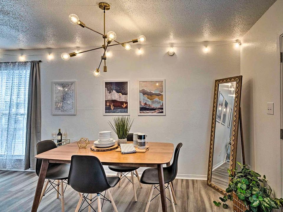 Dining area on lower level
