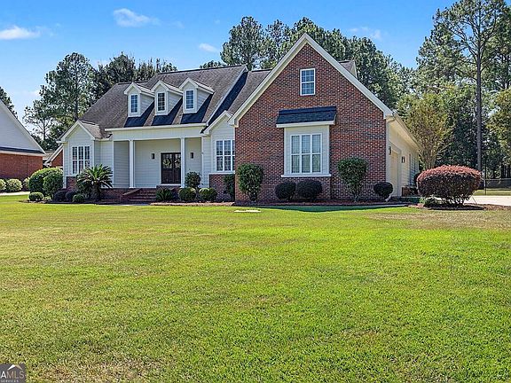 2nd image of 117 W Westerlee Dr