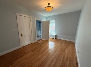 9 Rice St APT 5, Brookline, MA 02445