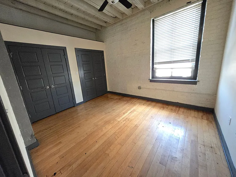 The Cameron Lofts — Photo 6