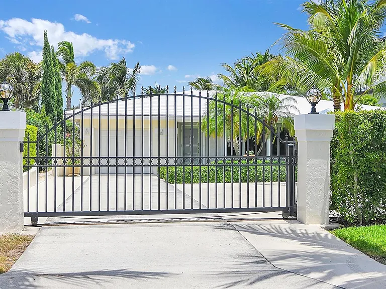 3211 Karen Dr — Photo 18