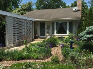 3605 Central St, Evanston, IL 60201