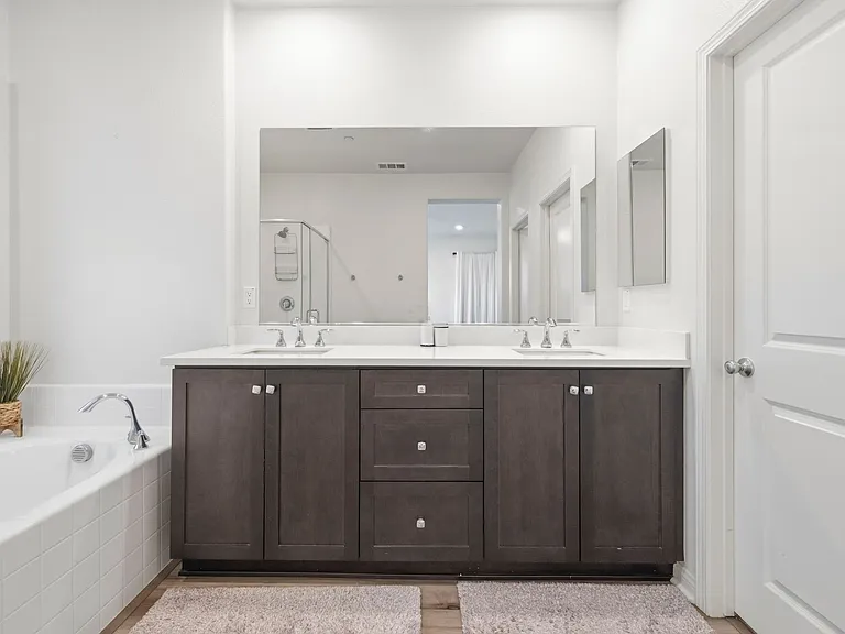 22760 Harmony Dr — Photo 20