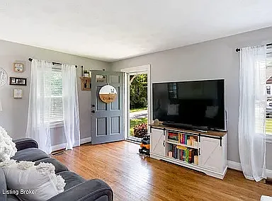 3033 Dartmouth Ave — Photo 9