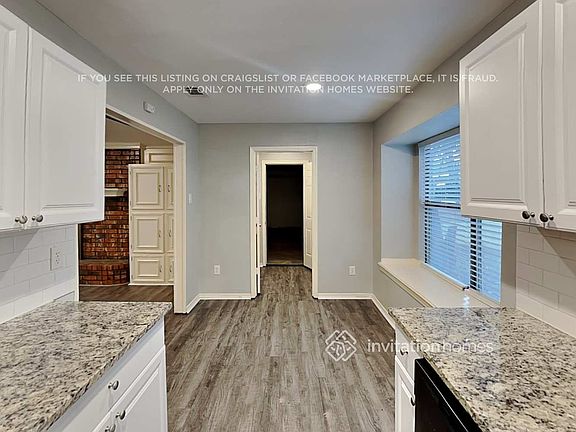 5th image of 3803 Double Oak Ln