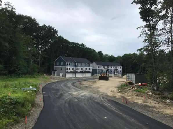 299 Quincy St Building 2-3, Holbrook, MA 02343