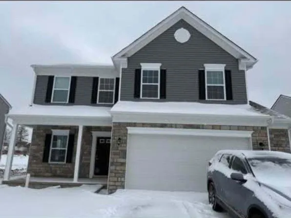 322 White Pines Dr, Bellefontaine, OH 43311