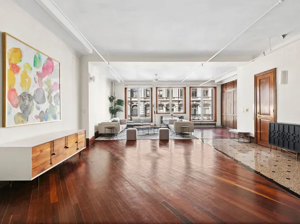 652 Broadway image 2 of 15