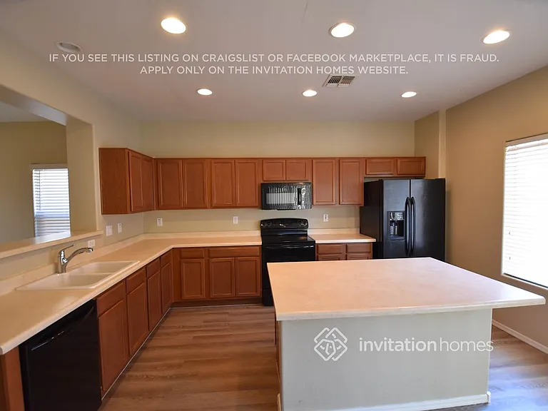 5753 W Siesta Way — Photo 4