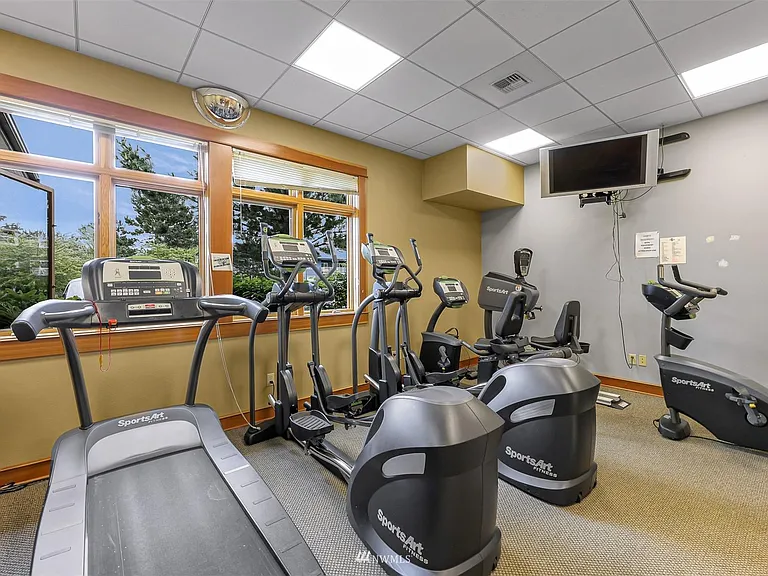 500 Darby Dr #302 — Photo 37
