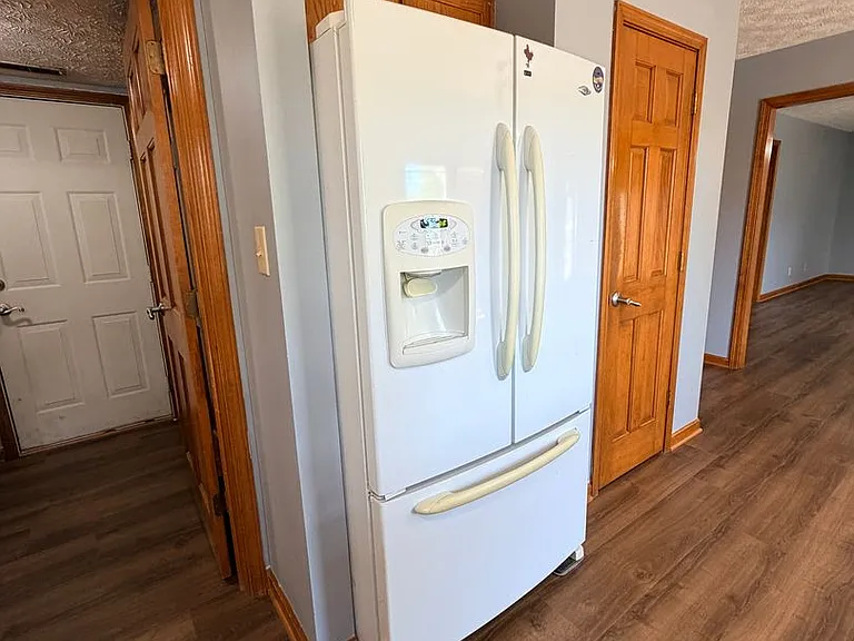 705 Hummingbird Ln — Photo 12