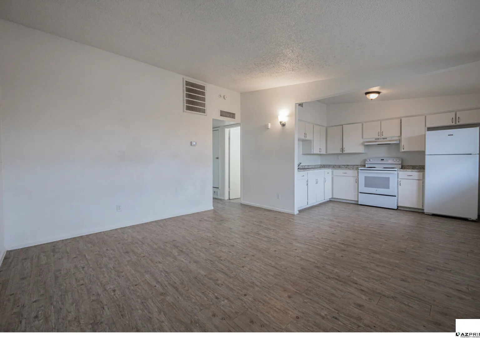 2 bed, 1.0 bath, 650 sqft, $995 — Photo 3