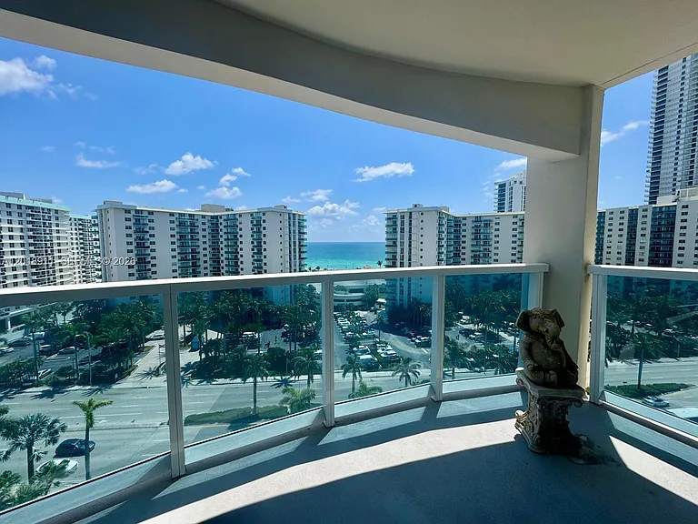 3800 S Ocean Dr #1114 — Photo 27