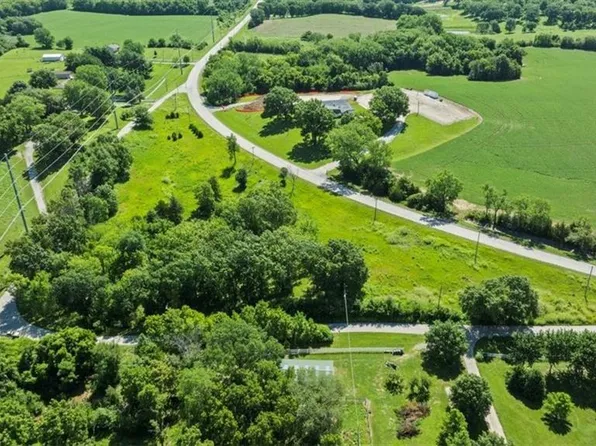 10650 Hutton Rd, Kansas City, KS 66109