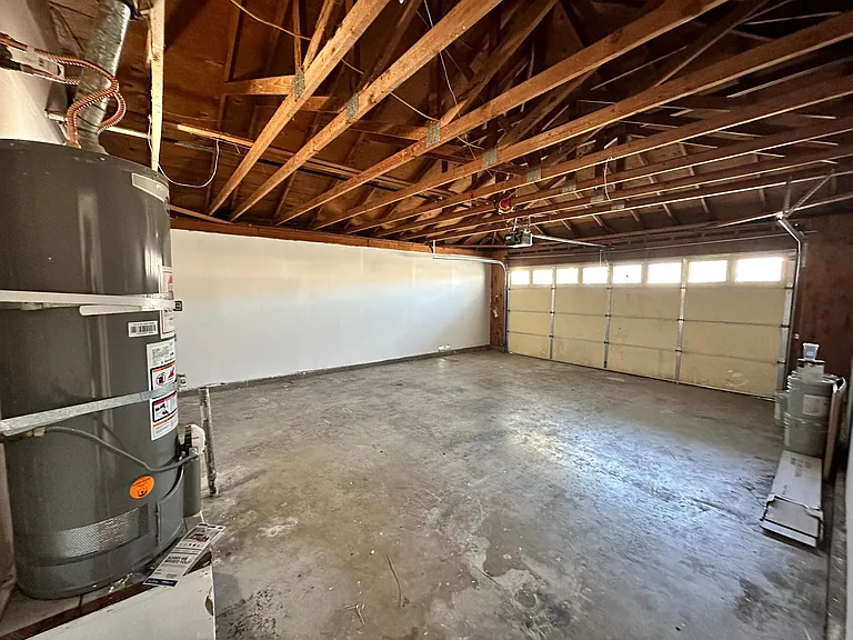7680 Lombardy Ave — Photo 14
