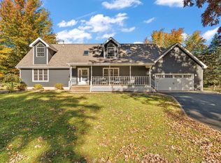 375 Reif Dr, Hebron, IN 46341