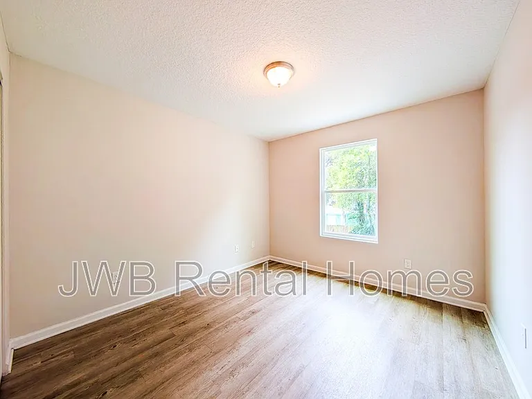 8818 Cocoa Ave — Photo 9