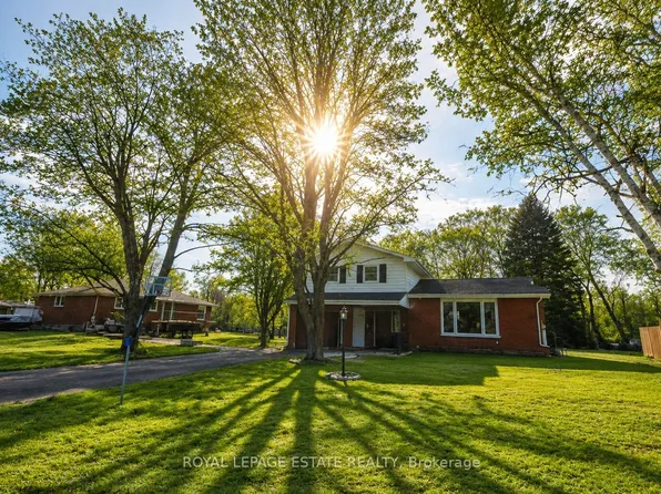 102 Greenfield Park, Belleville, ON K0K 1V0