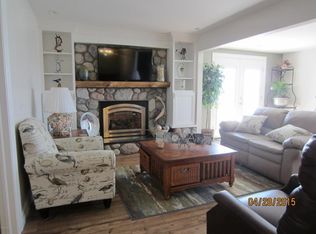 2710 S Shore Dr, Crystal, MI 48818