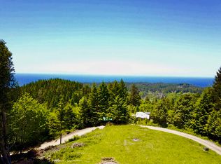 96968 Swede Ln, Brookings, OR 97415