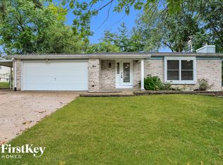 5 Pilot Hill Dr, Saint Peters, MO 63376