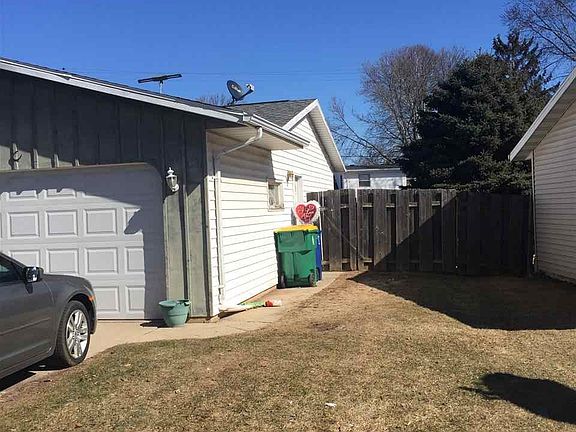 3rd image of 1819 Saint Agnes Dr