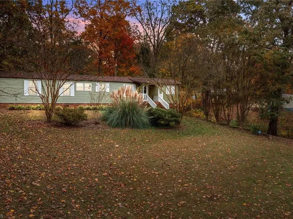 247 Lake Shore Ave, Lexington, NC 27292