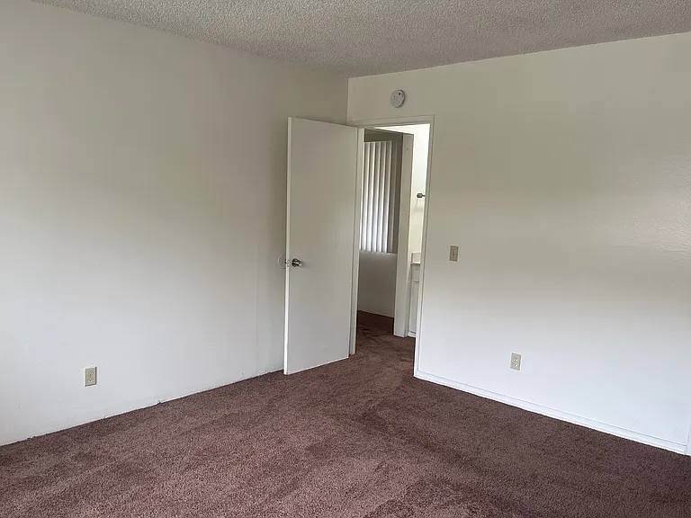 13955 Coteau Dr — Photo 24