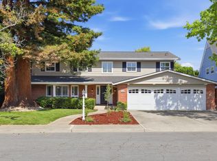 2725 Fairbrook Dr, Mountain View, CA 94040