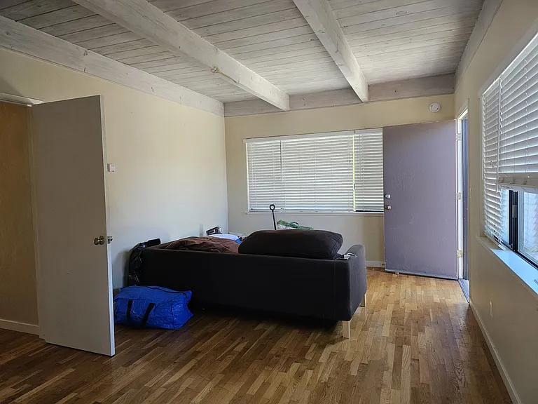 416 Ocean View Ave #A — Photo 4