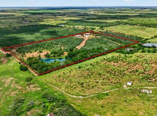622 County Road 460, Stockdale, TX 78160