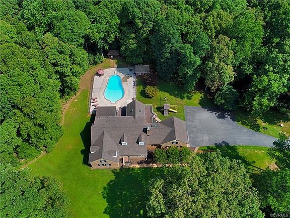 2nd image of 16218 Deerfield Ln