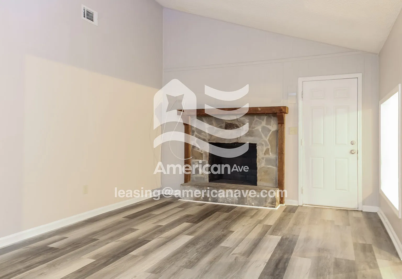 3 bed, 2.0 bath, 1544 sqft, $1,475 — Photo 2