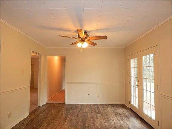 5th image of 113 Evangeline Dr