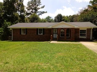 8817 Homewood Dr, Riverdale, GA