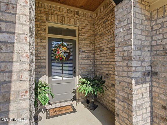5th image of 244 Hemingway Cir