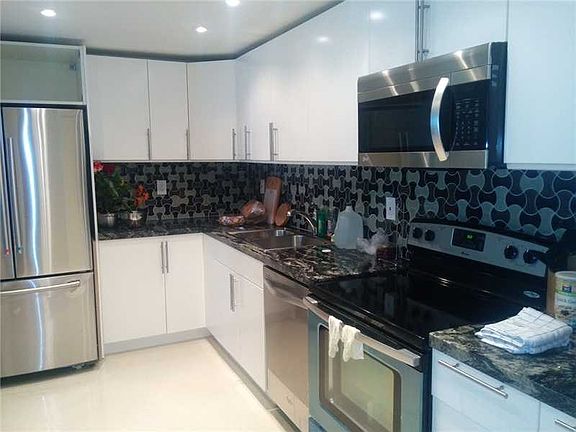5th image of 19390 Collins Ave APT 1214