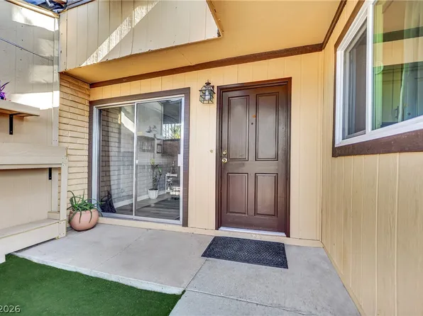3033 Saint George St APT C, North Las Vegas, NV 89030