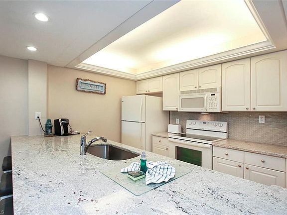 5th image of 1501 Middle Gulf Dr Unit J107