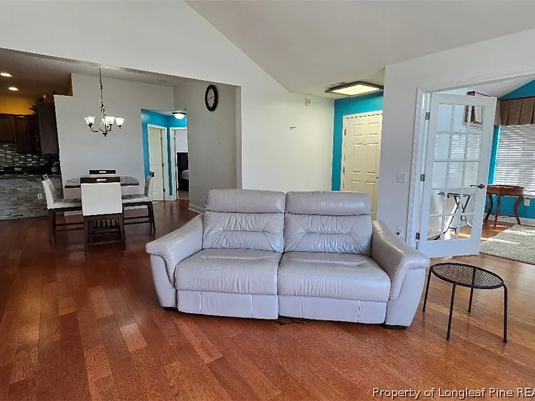 127 Nandina Ct — Photo 12